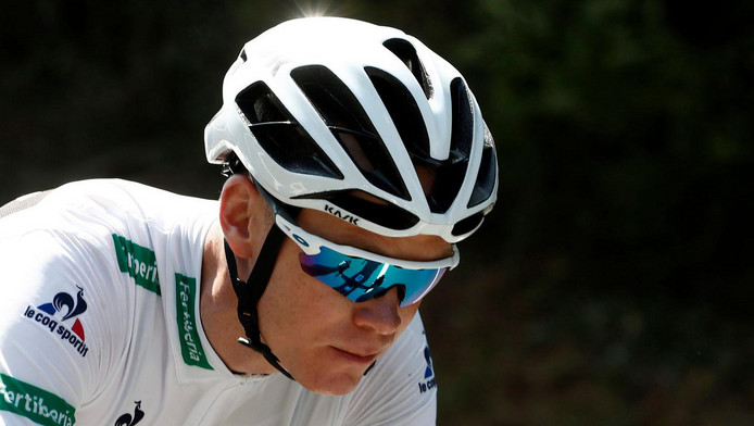Froome nadert leider Quintana na weergaloze tijdrit