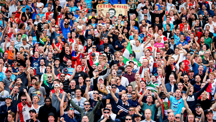 Kaartverkoop bij Feyenoord mogelijk woensdag hervat