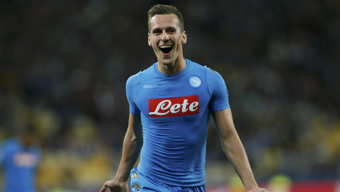 Milik schiet Napoli langs Kiev