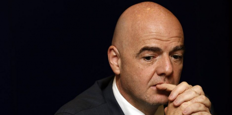 FIFA-baas verdient kwart van salaris Blatter: 1,4 miljoen