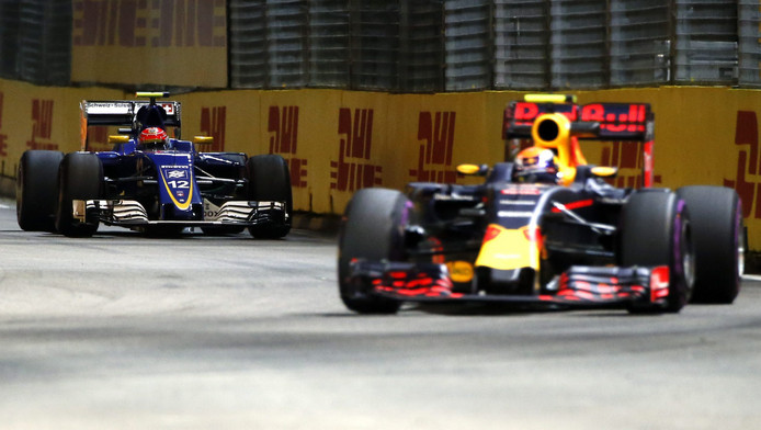 Verstappen rijdt als enige met motorupgrade van Renault