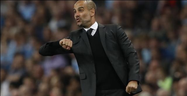 Guardiola baalt van lege stoeltjes in Etihad Stadium