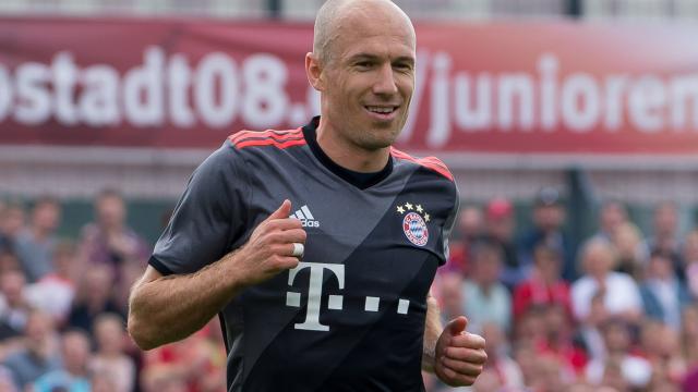 Robben keert na maanden terug in wedstrijdselectie Bayern