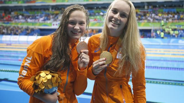 Zwemster Kruger bezorgt Nederland eerste goud op Paralympische Spelen