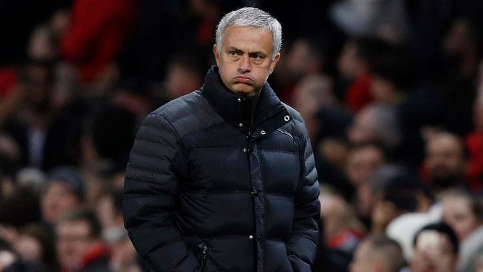 Eenzame Mourinho mist familie en wandelingen