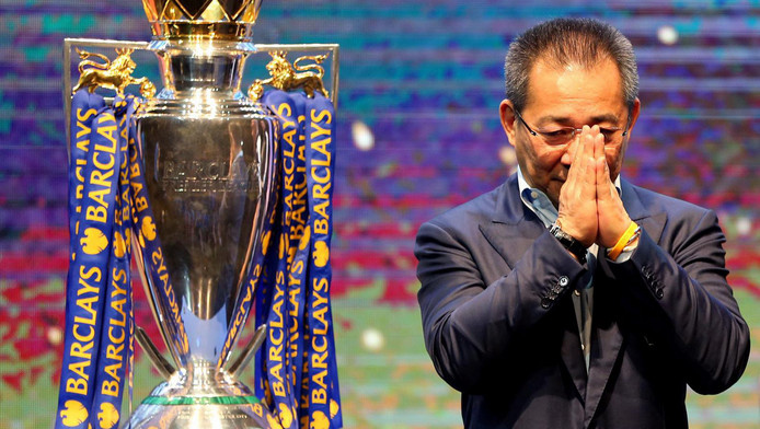 Leicester met rouwbanden wegens dood Thaise koning