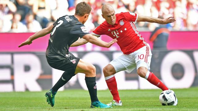 Bayern lijdt eerste puntenverlies bij basisrentree Robben