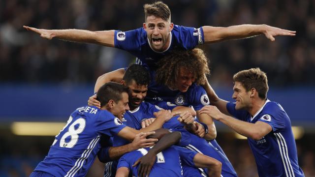 Chelsea geeft United pak slaag, koploper City morst punten