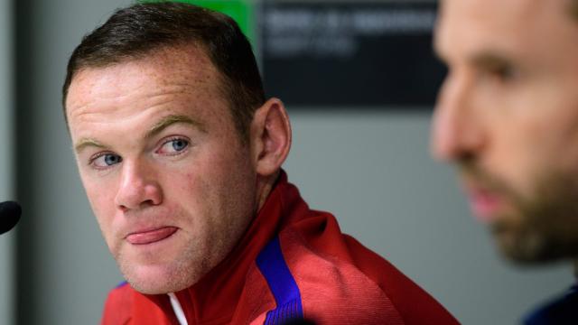 Gepasseerde Rooney spreekt van ‘moeilijke periode’