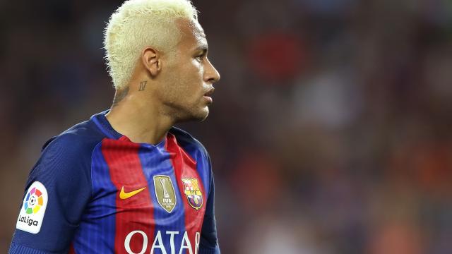 Neymar tekent vrijdag nieuw contract bij FC Barcelona