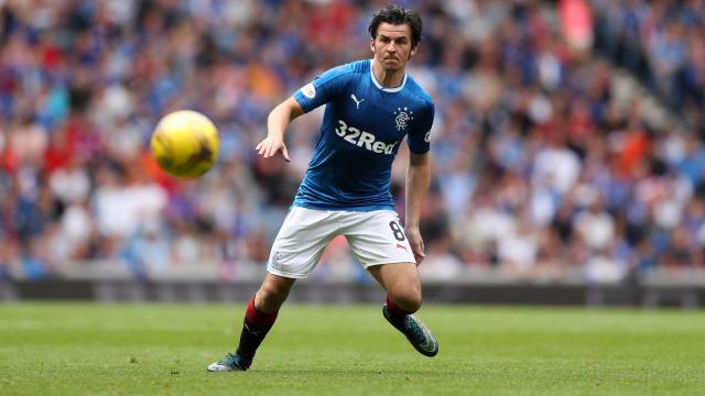 Rangers-middenvelder Barton verdacht van gokken op 44 duels