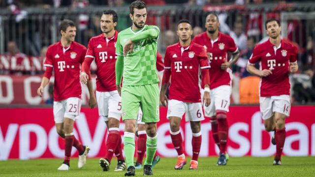 PSV kan niet stunten tegen veel sterker Bayern