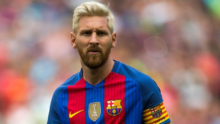 Barcelona reportedly offer Messi €30m per season to renew contract