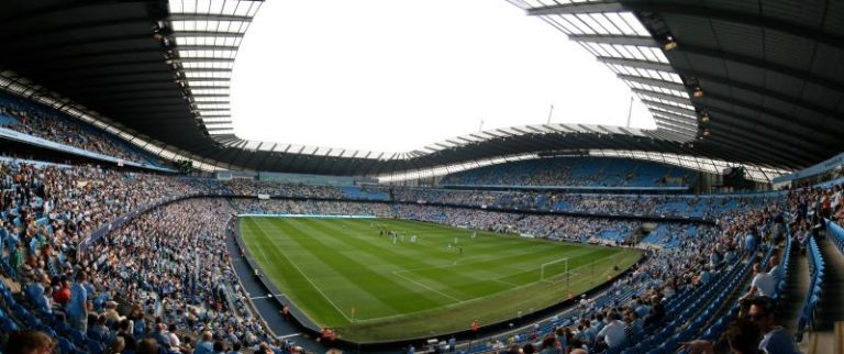 Etihad Stadium vlak voor kraker tussen City en Barcelona geëvacueerd