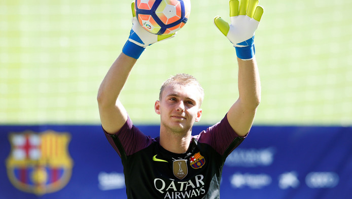 Basisplaats lonkt voor Cillessen tegen Gladbach