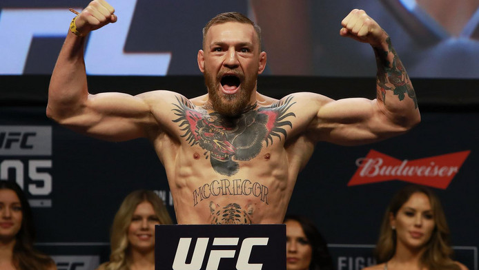 MMA-kampioen McGregor krijgt bokslicentie