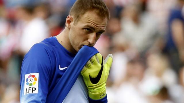 ‘Atletico moet doelman Oblak maanden missen door schouderblessure’