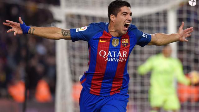 Suarez verlengt contract bij FC Barcelona tot medio 2021