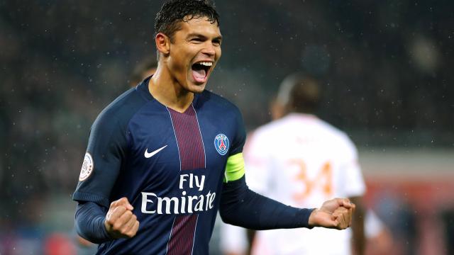Thiago Silva verlengt tot medio 2020 bij Paris Saint-Germain