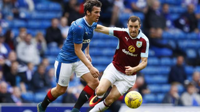 Transfervrije Barton keert na vertrek bij Rangers terug bij Burnley