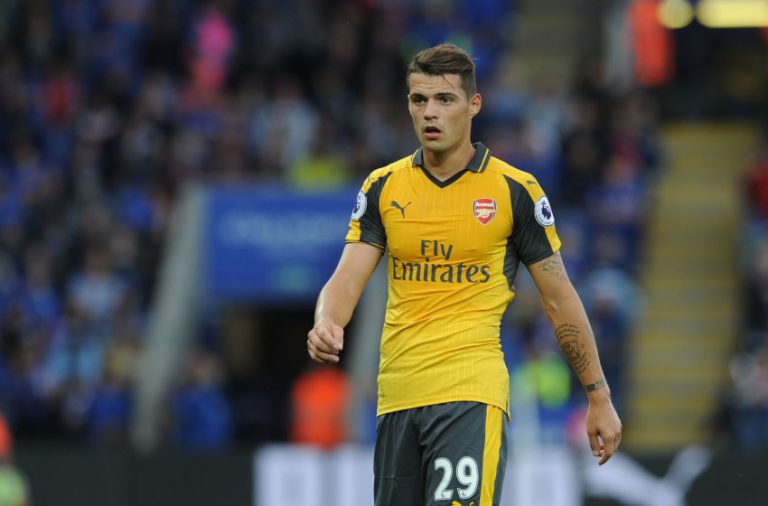 ‘Dat is normaal als je naar een nieuwe club gaat, ik ben gelukkig bij Arsenal’