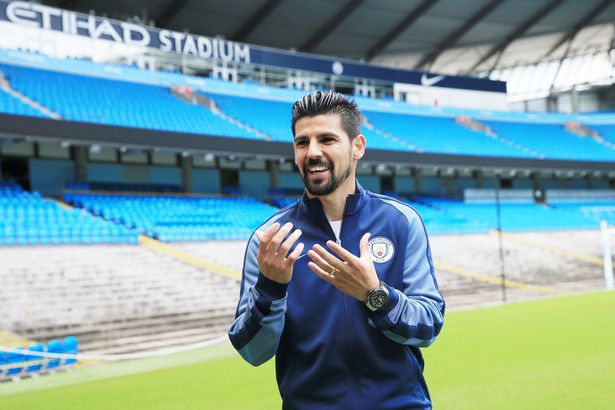 ‘Ik wil alles spelen bij Manchester City, maar dat is egoïstisch gedacht’
