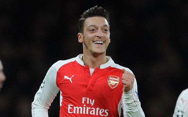 Wenger kent rol in verlenging Özil: ‘Zal vast niet het belangrijkste zijn’