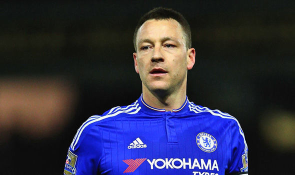 ‘Bournemouth ziet in Chelsea-routinier opvolger van Aké’