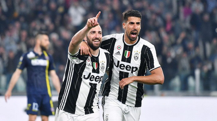 Higuaín knalt koploper Juventus voorbij Chievo