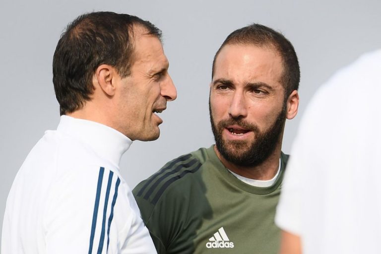 JUVENTUS REKENT OP HIGUAÍN IN TOPPER