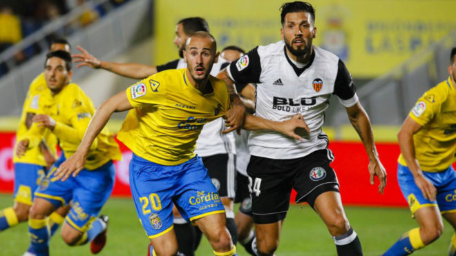 Valencia leave it late to nab Copa away goal