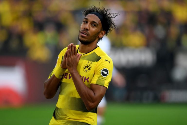 DORTMUND TOCH ZONDER AUBAMEYANG OP PAD