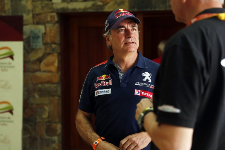 TIJDSTRAF VOOR SAINZ NA INCIDENT MET NEDERLANDER