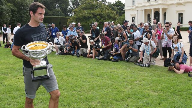 Australian Open-winnaar Federer heeft nummer één-positie voor het grijpen