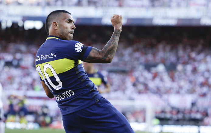 Carlos Tevez begint aan derde periode Boca Juniors
