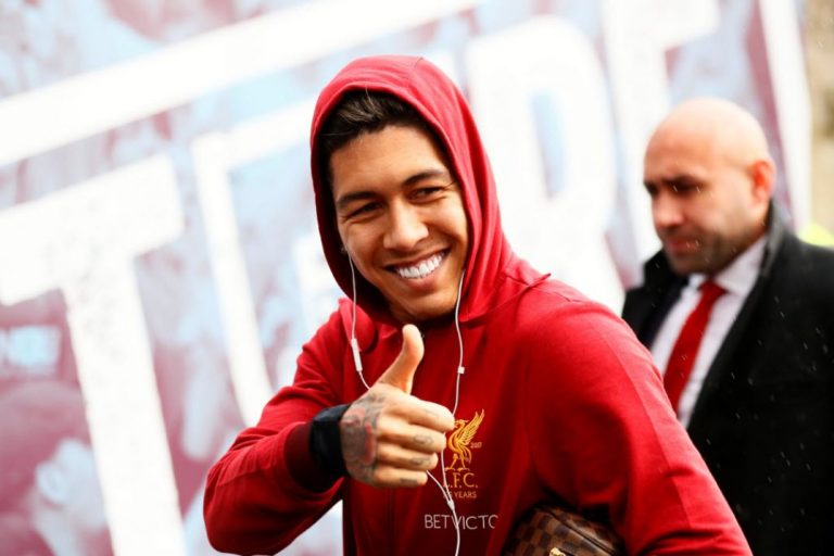 LIVERPOOL-SPITS DOLBLIJ MET KOMST VAN DIJK