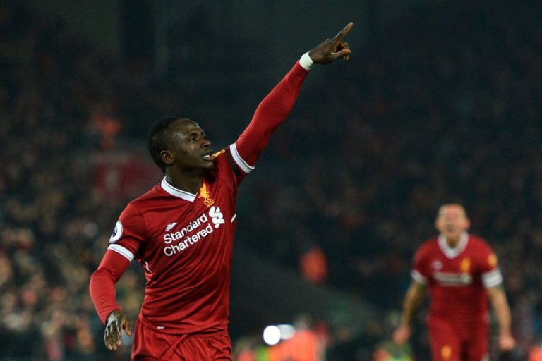 HEERLIJKE GOALS LIVERPOOL BEZORGEN CITY EERSTE NEDERLAAG