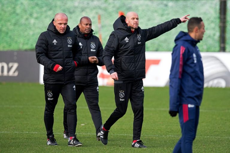 TEN HAG: ‘AJAX IS KLAAR VOOR DE KLASSIEKER’