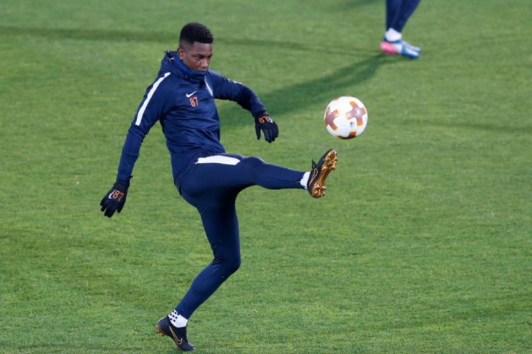 ELIA KAN REKENEN OP BARÇA-MIDDENVELDER