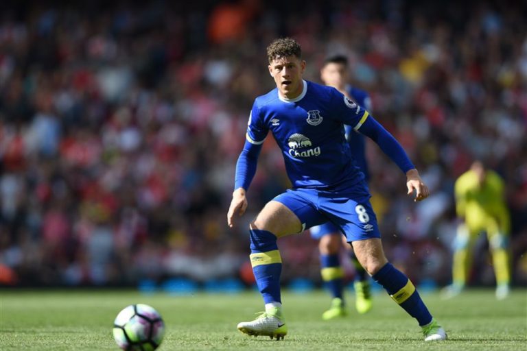 ‘CHELSEA TAST IN BUIDEL VOOR EVERTONS BARKLEY’
