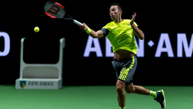 Federer stuit bij winst op Kohlschreiber in tweede ronde ABN Amro-toernooi