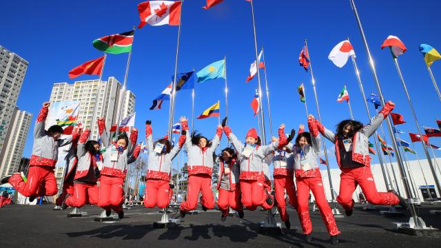 Olympische dorpen in Pyeongchang en Gangneung geopend