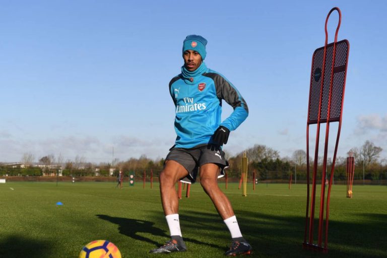 Aubemeyang laat Arsenal – fans wachten