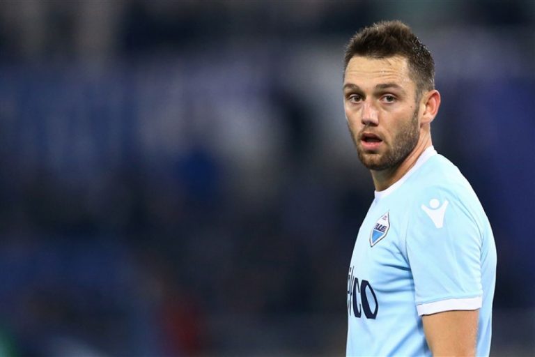 De Vrij in blessuretijd onderuit met Lazio