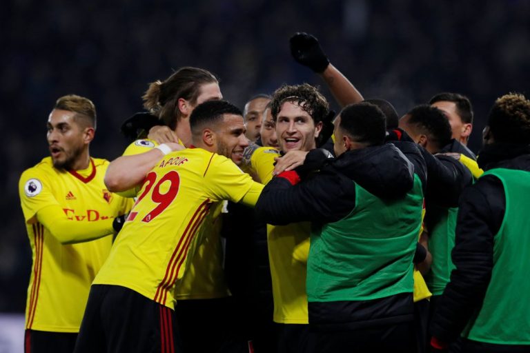 Janmaat leidt Chelsea met prachtgoal naar de slachtbank