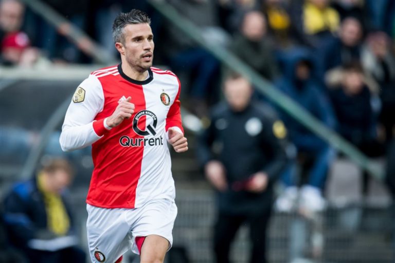 Koeman sluit Oranje – rentree van Persie niet uit