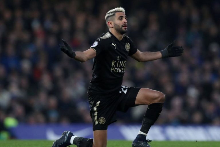 ‘Mahrez gooit kont tegen krib bij Leicester’