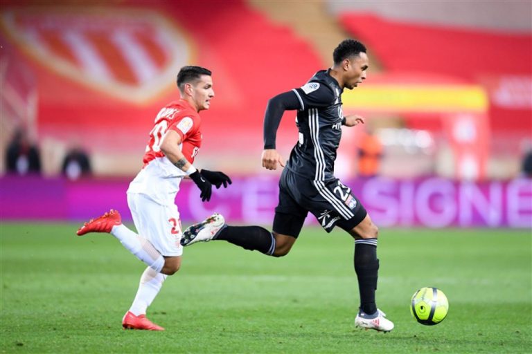 Depay en Tete onderuit bij Monaco