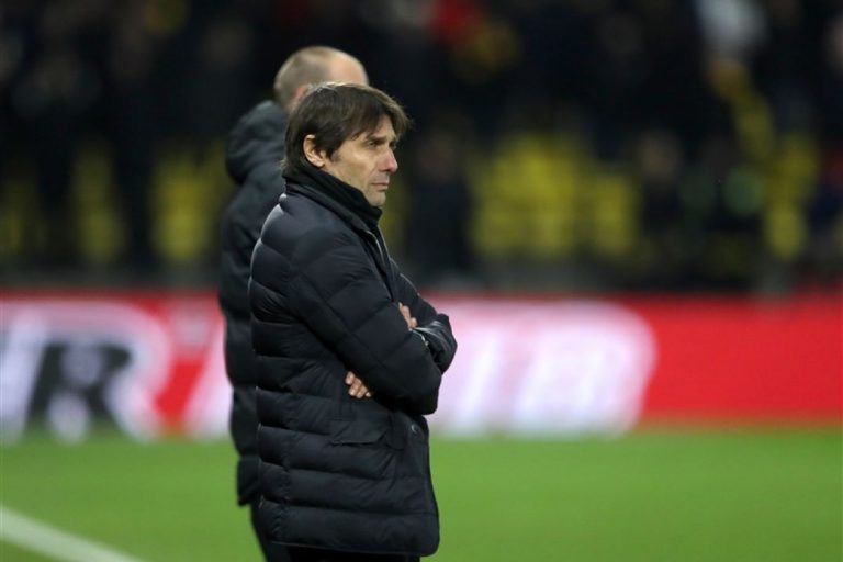Geplaagde Conte geergerd: ‘Welke druk?’