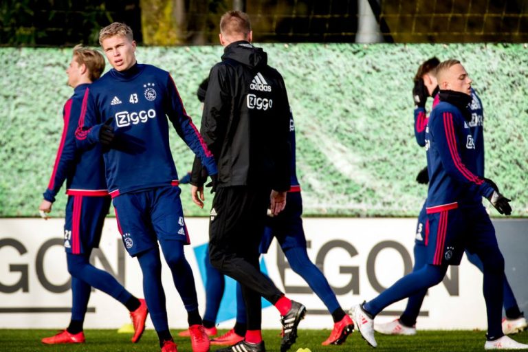 Ajax – aankoop maakt debuut